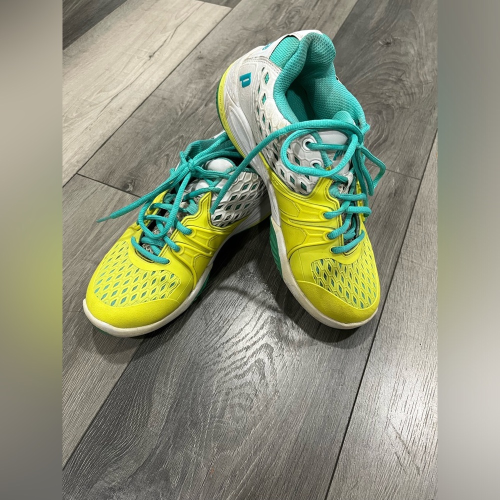 Women's PRINCE Warrior Tennis Shoes Neon Green & with Turq accents, Size 6.5